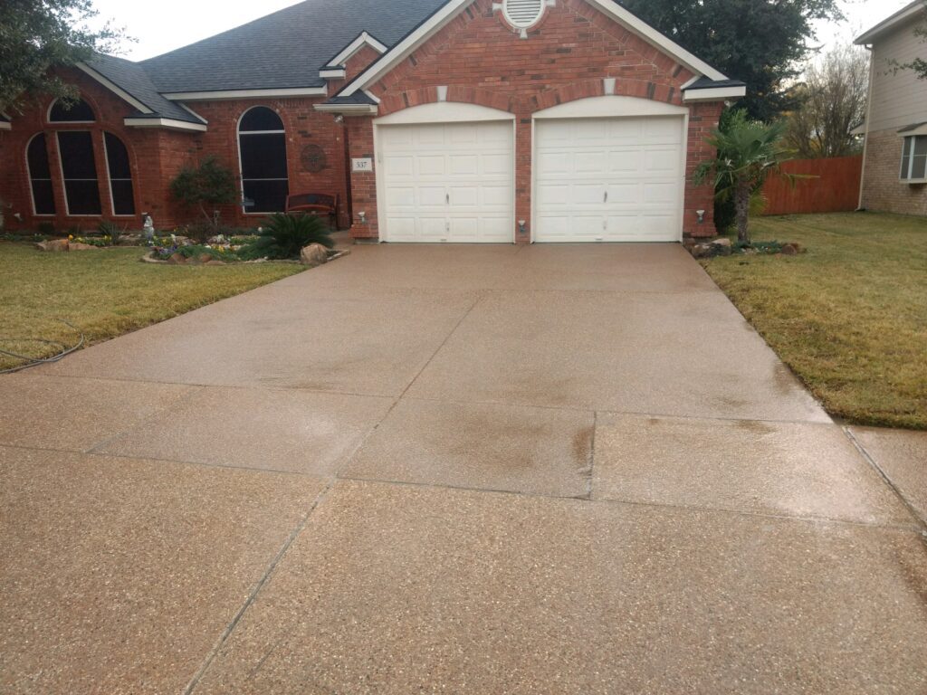 Concrete Driveway Installation Fort Worth TX | Sinai Concrete LLC 1 Exposed aggregate driveway