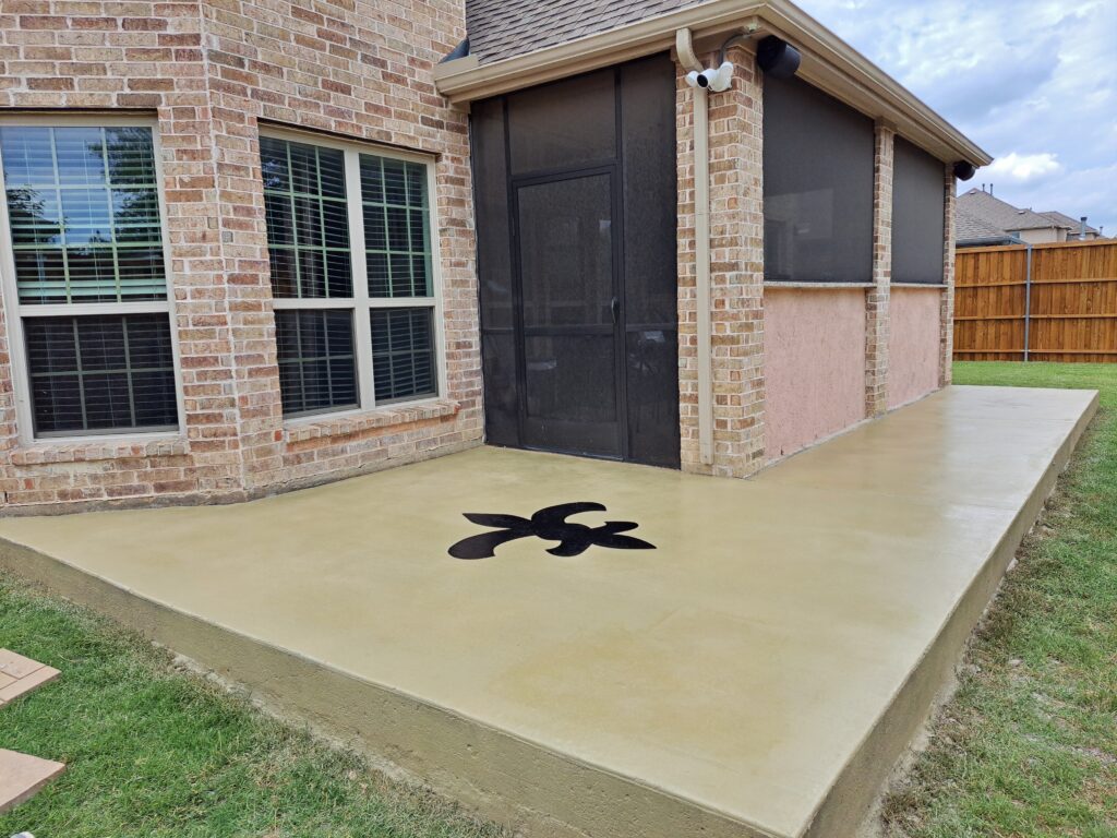 Desert sand stain and seal with fleur de lis